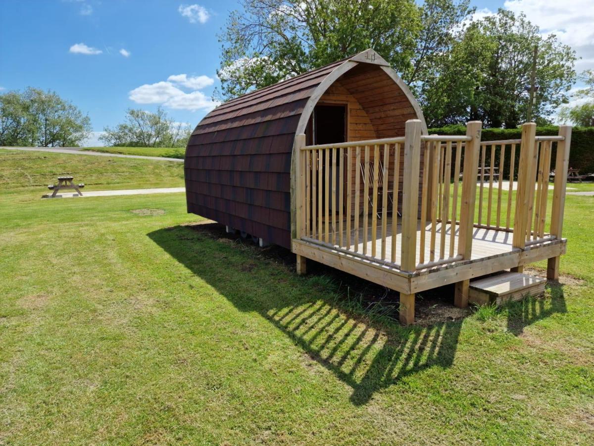 Rustic Pods Riverview Holiday Park Линкольн Экстерьер фото