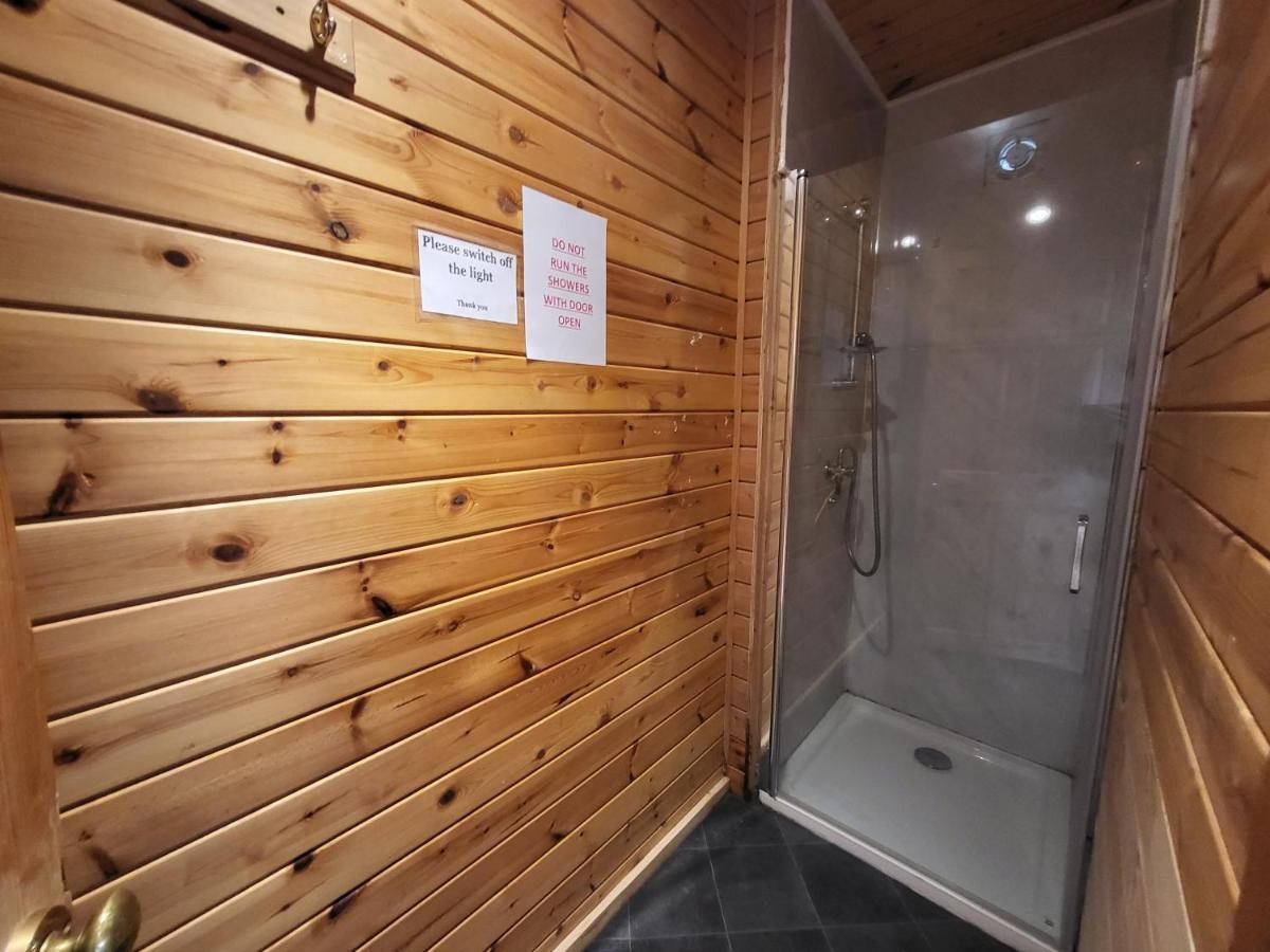 Rustic Pods Riverview Holiday Park Линкольн Экстерьер фото